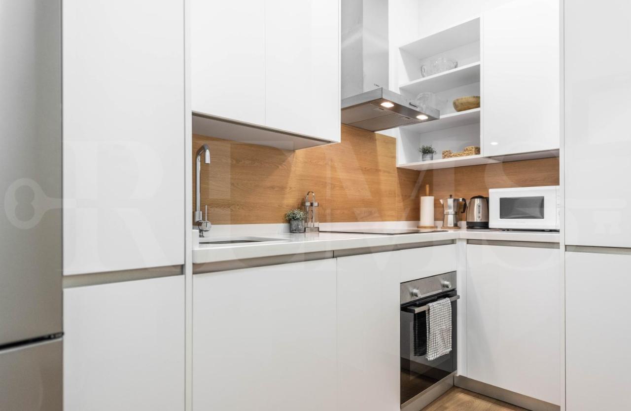 Dreamy Mediterranean Apartment With Parking - Center By Rems Málaga Dış mekan fotoğraf